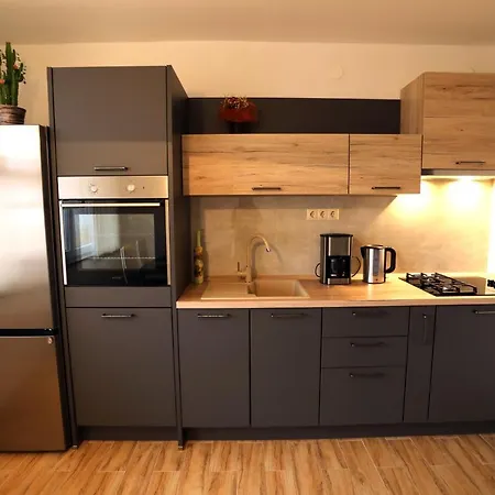 Klara-centar Apartman *