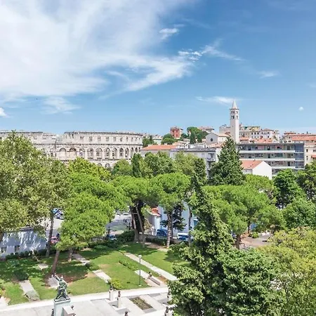 Klara-centar Appartamento